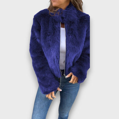 Veyla – Elegant Short Jacket