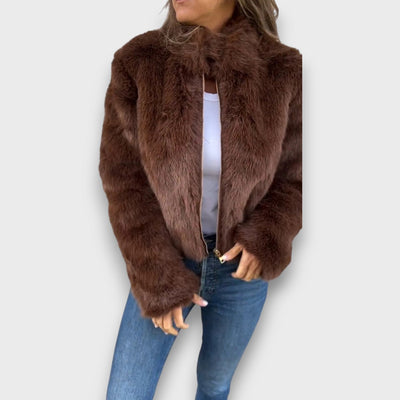 Veyla – Elegant Short Jacket